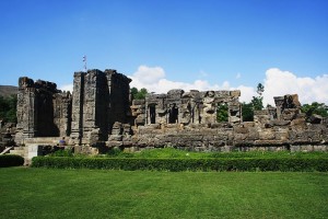 800px-Sun_Temple_Martand